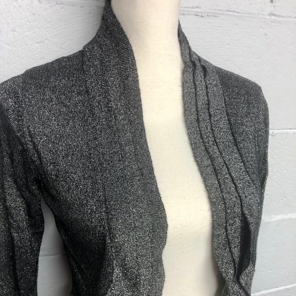 RSVP 💕 Silver Crop Shrug